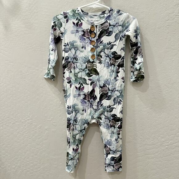 Posh Peanut Jules Dark Floral Ruffle Henley Romper - Picture 1 of 8
